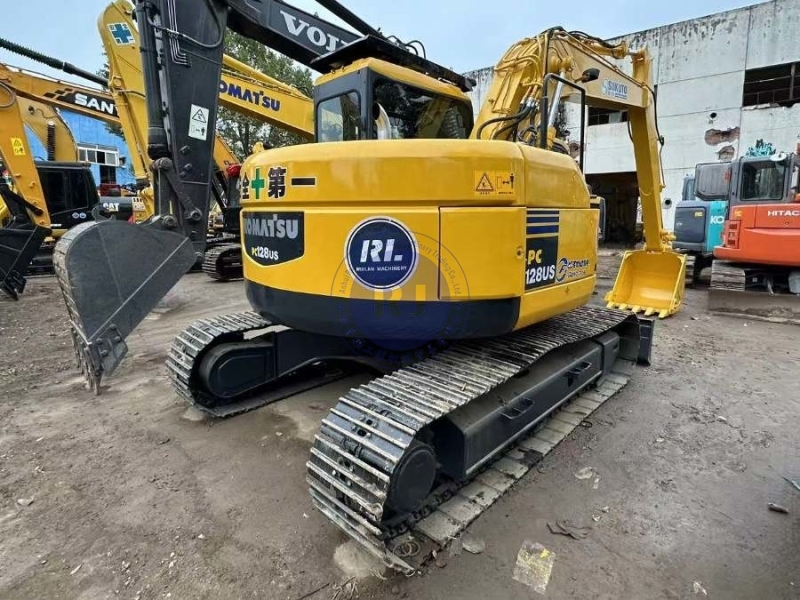 Japanese Used Komatsu Excavator PC128US Repossessed Mini Crawler