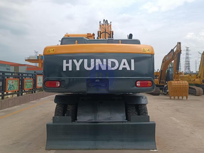 Mining Used Hyundai 210W-9 Wheel Digger For Sale Price Second Hand Excavator