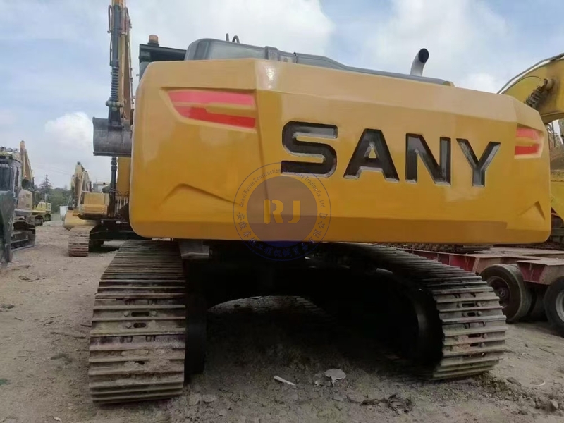 Bucket Rod Digging Force 180kN SANY 365H Used Crawler Excavator Engine Cooled to 50℃ in Desert Test