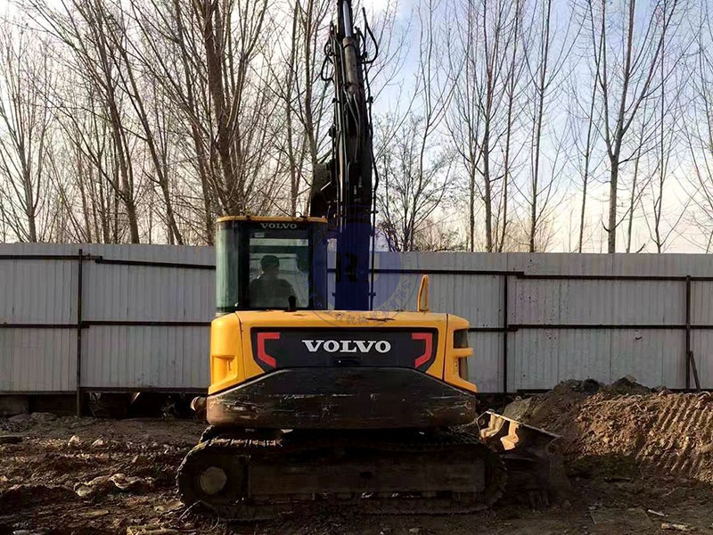 Volvo crawler EC80D used excavator for sale in China