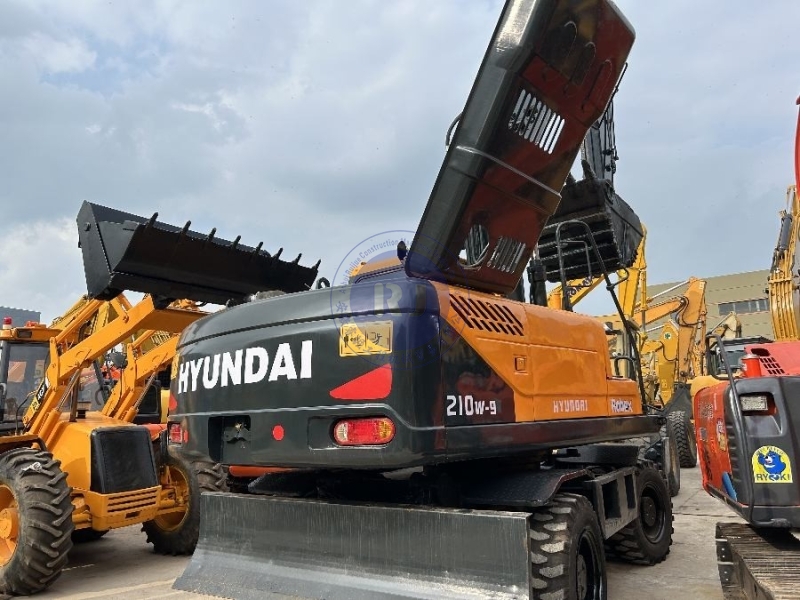 21 Ton Hyundai R210w-9 Used Crawler Excavator Earth Moving Equipment Robex 210w