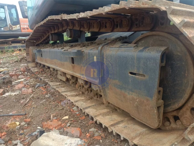 90 new Used Excavator Kobelco SK250 for sale