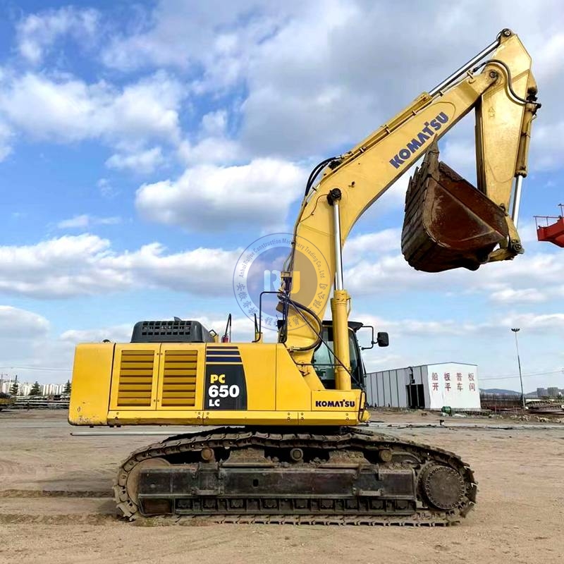 Efficient 65ton Excavator Used Komastu PC650 Heavy Construction Equipment for Sale