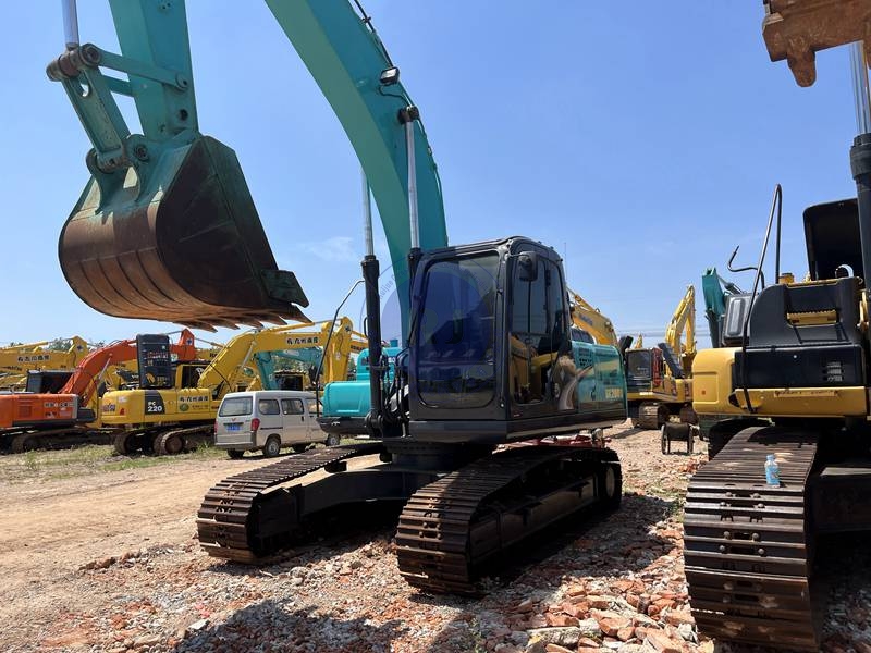 Good condition Used Excavator Kobelco SK200D for sale