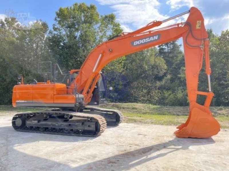 1900KW Doosan DX225LC Used Large Excavators Construction Digging Machine