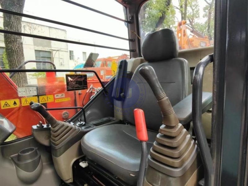 Used Compact Hydraulic Hitachi ZX60 Excavator 5850KG For Mining Construction 60