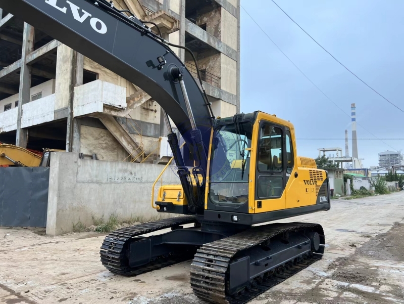 Used Volvo 210 Crawler Excavator Used excavator use machinery 107KW 21tons for sale