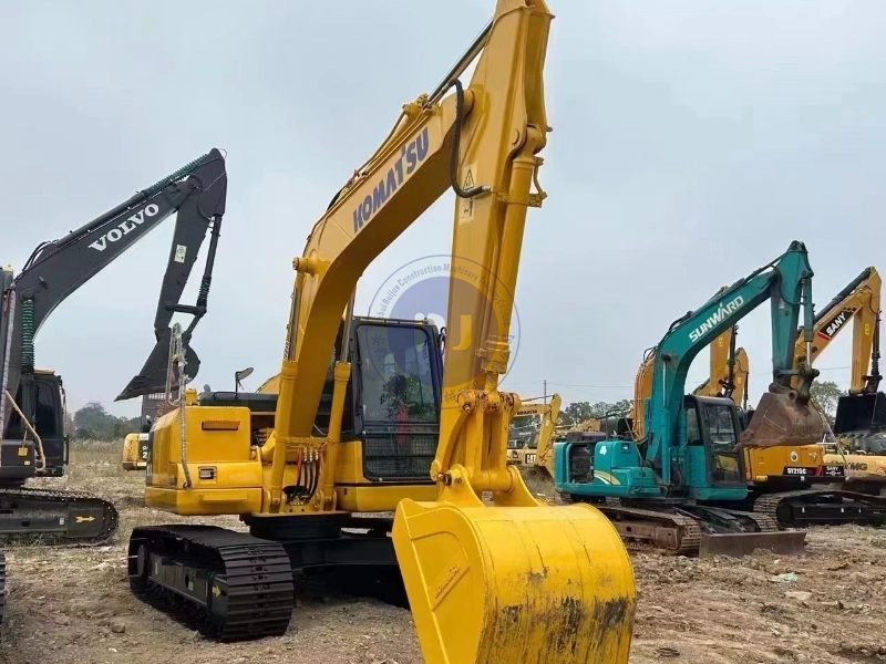 Used komatsu PC110 Original Japan 11Ton High Work Efficiency and Low Working Hours Middle Digger Imported From Japan