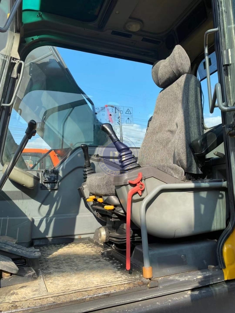 EC200D Used Volvo Excavator Earth Moving Equipment High Performance