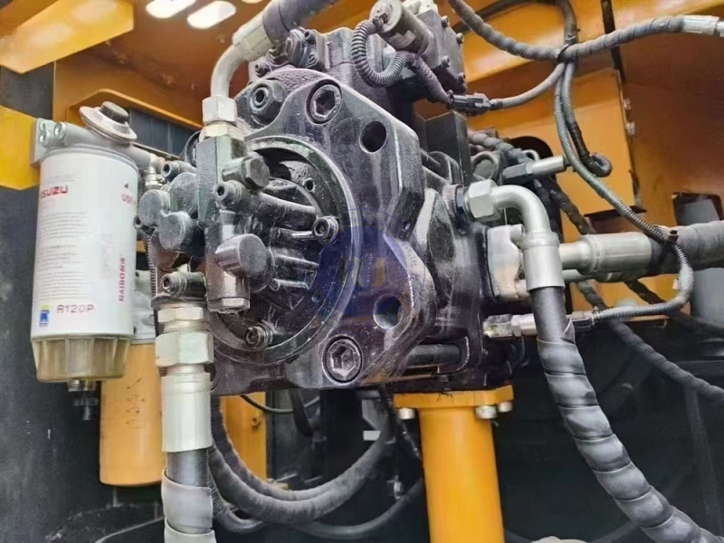 Bucket Rod Digging Force 180kN SANY 365H Used Crawler Excavator Engine Cooled to 50℃ in Desert Test