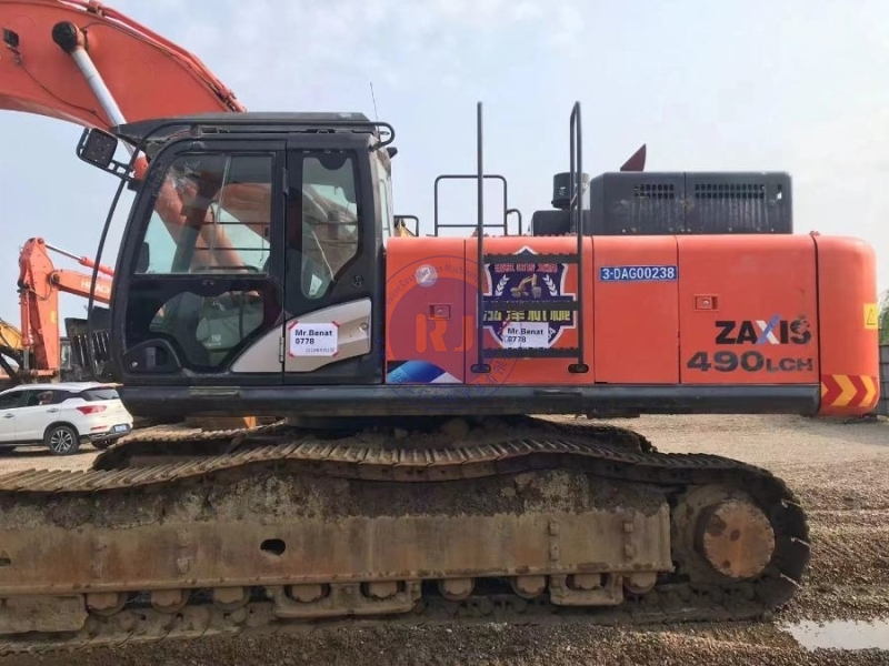 Large Scale ZX490 Used Hitachi Excavator 49T Crawler Digger ISURU Engine