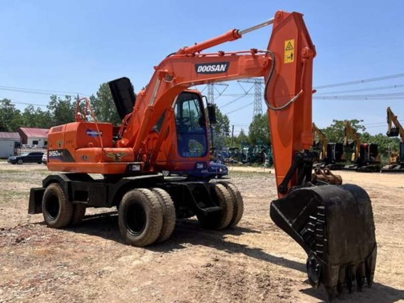Hydraulic Terrain Wheeled Used Doosan Excavator DH150W 12Tonne