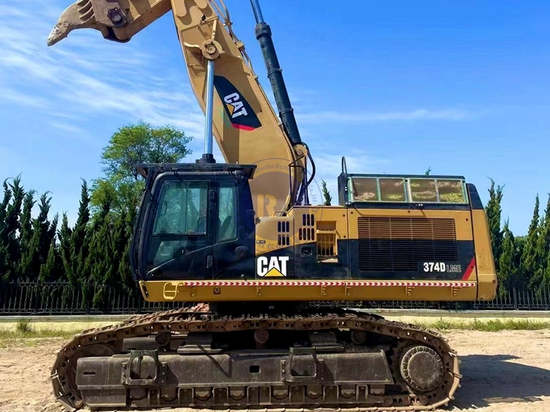 Used CAT Heavy Equipment Crawler Excavator 374d  Digger for Sale