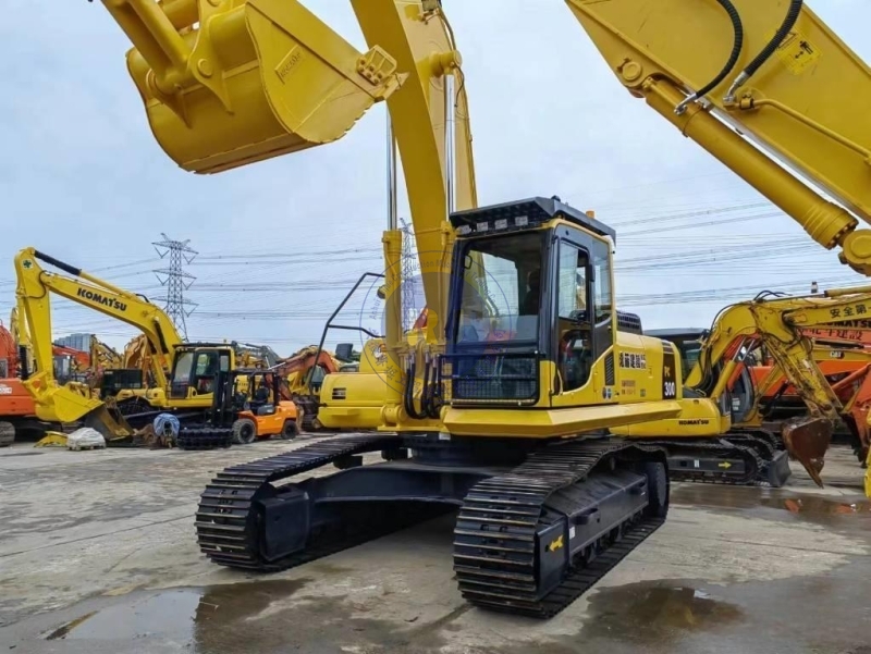 Used KOMATSU PC300-8 300-8 PC300 Excavators PC300-8N1 30 Ton Japan Original Diggers Cheap Price for Sale