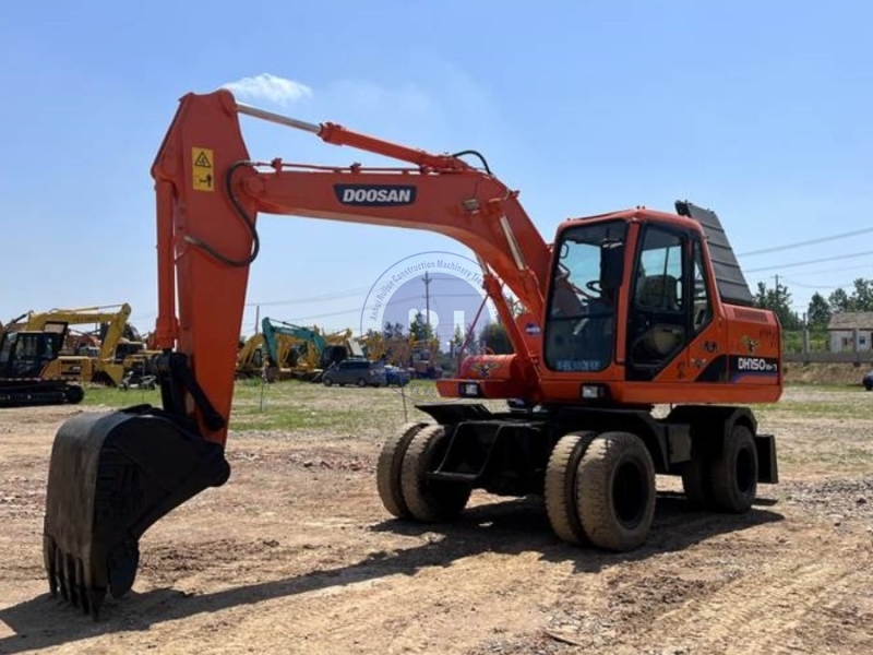 Hydraulic Terrain Wheeled Used Doosan Excavator DH150W 12Tonne