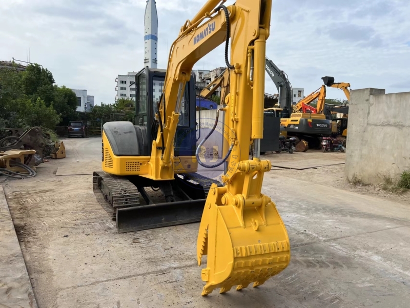 Used KOMATSU PC55MR Excavator 5 Ton Mini Crawler for Household Garden Digger Second-Hand Engine Motor Gear Available