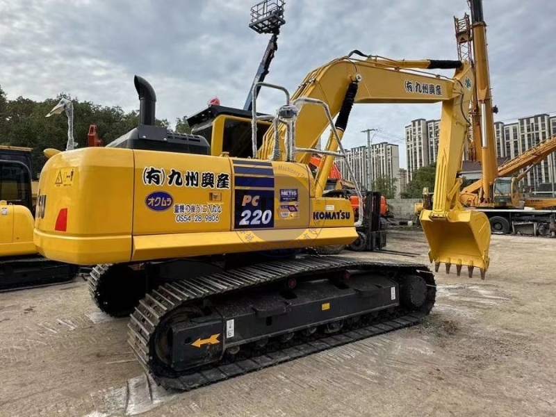 22Ton Used Crawler Excavator Komatsu PC220-8 Secondhand Construction Machinery
