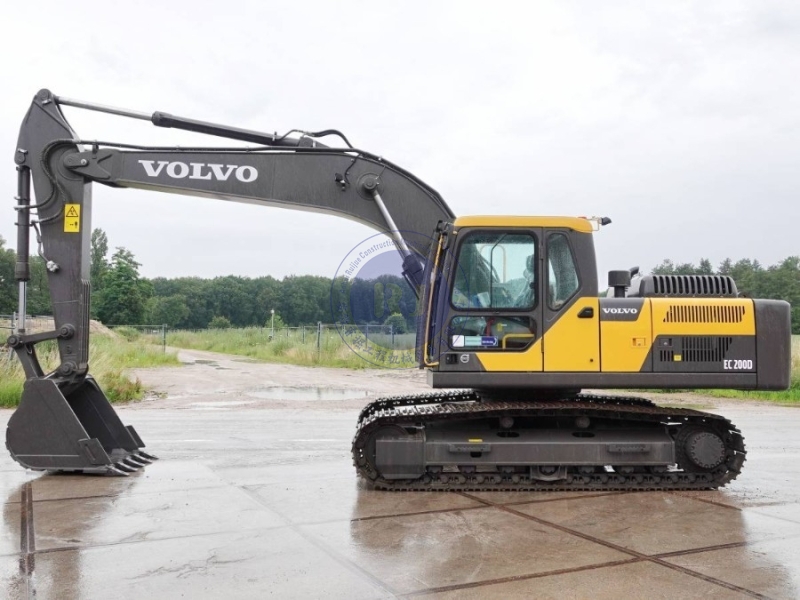 Used Volvo EC200D Excavator Earth Moving Equipment High Performance