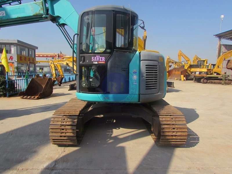 used digger excavator Kobelco SK75 secondhand 7.5ton excavator for sale