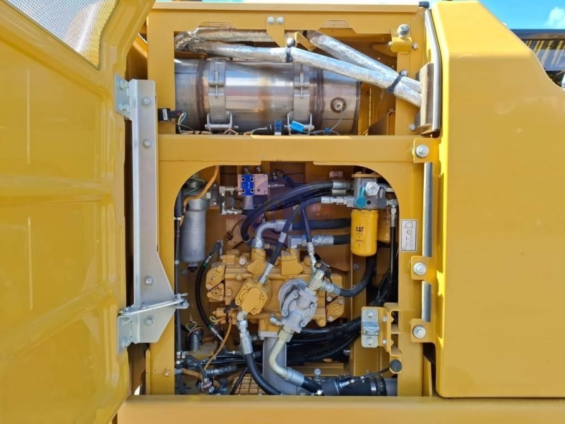 High Quality Low in Price CAT 318D 318E 318FL Mini Working Used Original JAPAN Excavator