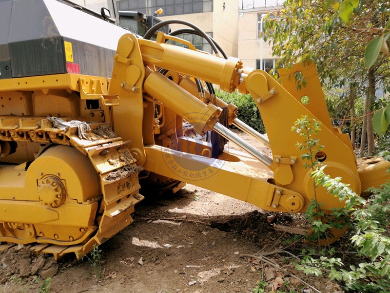 Shantui Sd32 Dozer Price Crawler Bulldozer with Ripper Bulldozer Factory Price