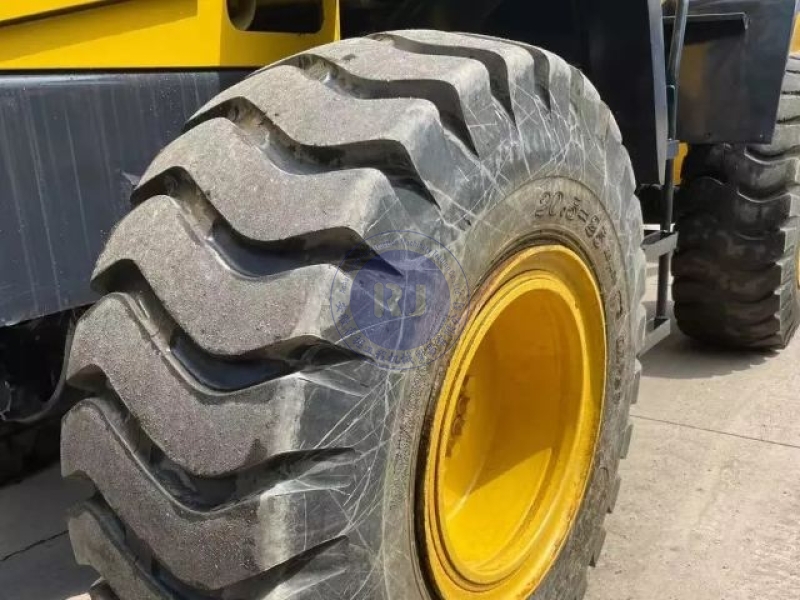 Komatsu WA320 Used Front Loader Wheel Loaders Construction Machinery 4000KG
