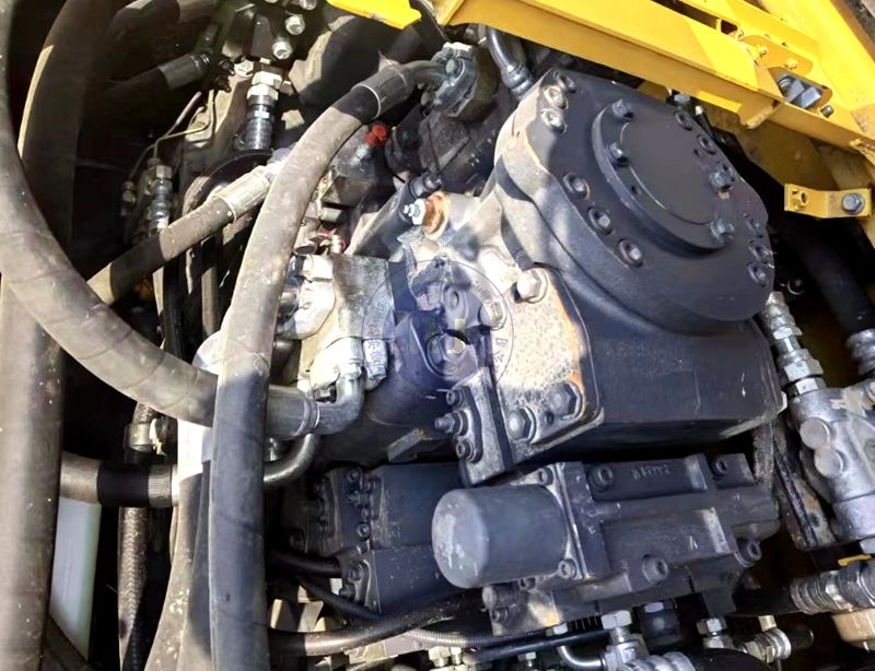 Efficient 65ton Excavator Used Komastu PC650 Heavy Construction Equipment for Sale