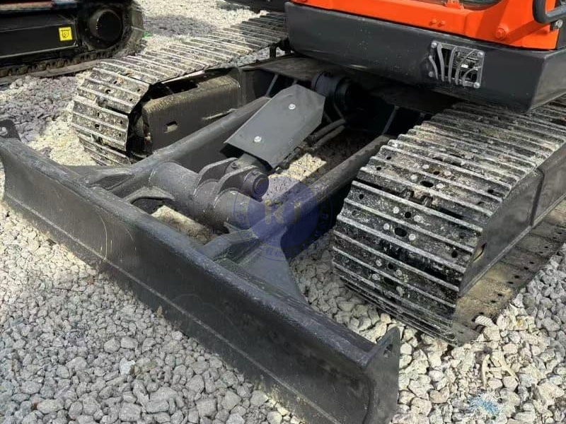 Powerful second-hand 7ton wheeled crawler DX75 excavator for sale
