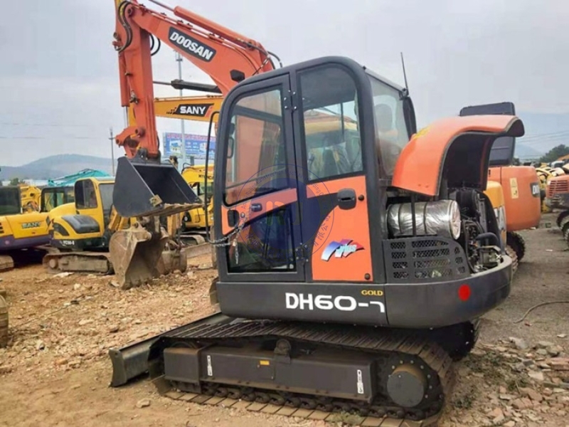 Doosan DH60-7 Second Hand Mini Excavator Backhoe Crawler IOS Certificated