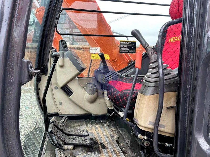 Little Working Hours Used Hitachi Zx70 Excavator Japan Original Used Mini Hitachi Zx70 Excavator