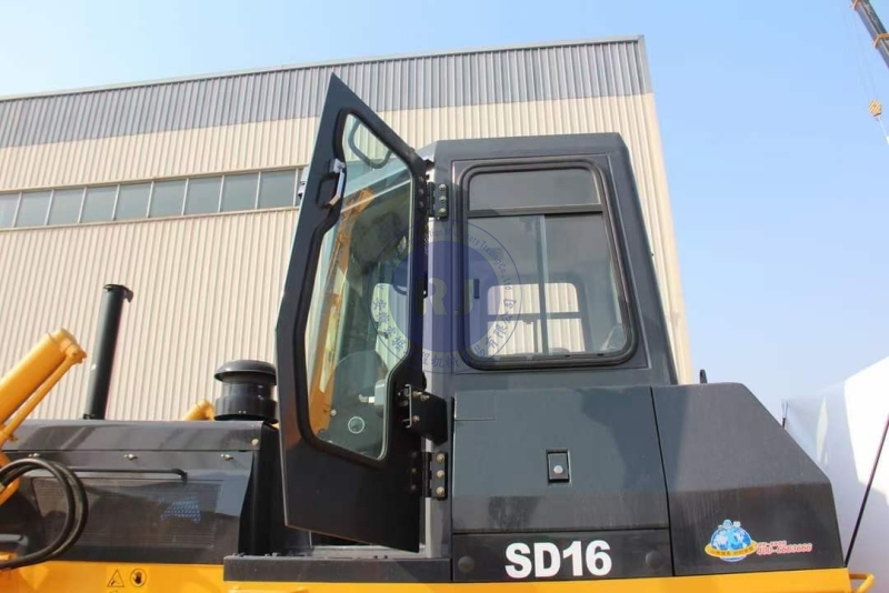 SHANTUI Bulldozer 160 hp Forest Log Type Crawler Dozer SD16 D16 Cheap Price for Sale