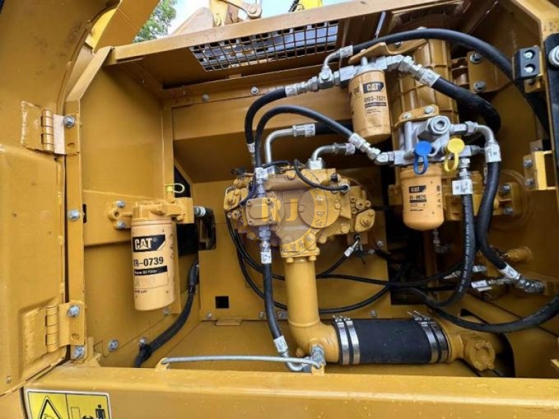 Engineering Construction Used CAT Excavator 329D2L Earth Moving Equipment