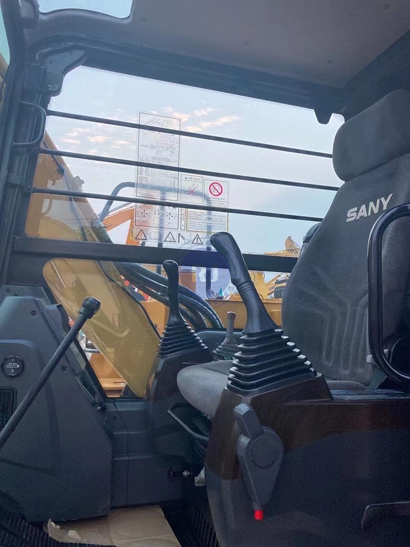 User Friendly Sany SY95C Mini Used Excavator Second Hand Digger 9.5Ton