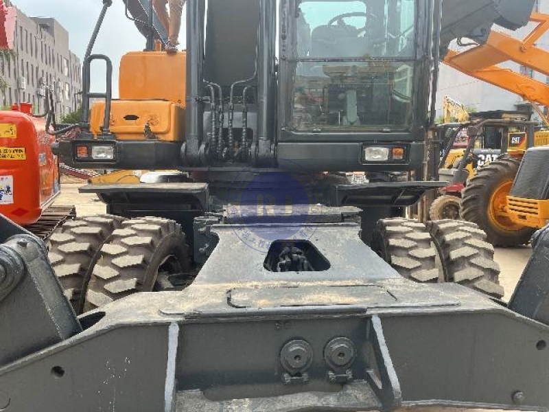 21 Ton Hyundai R210w-9 Used Crawler Excavator Earth Moving Equipment Robex 210w