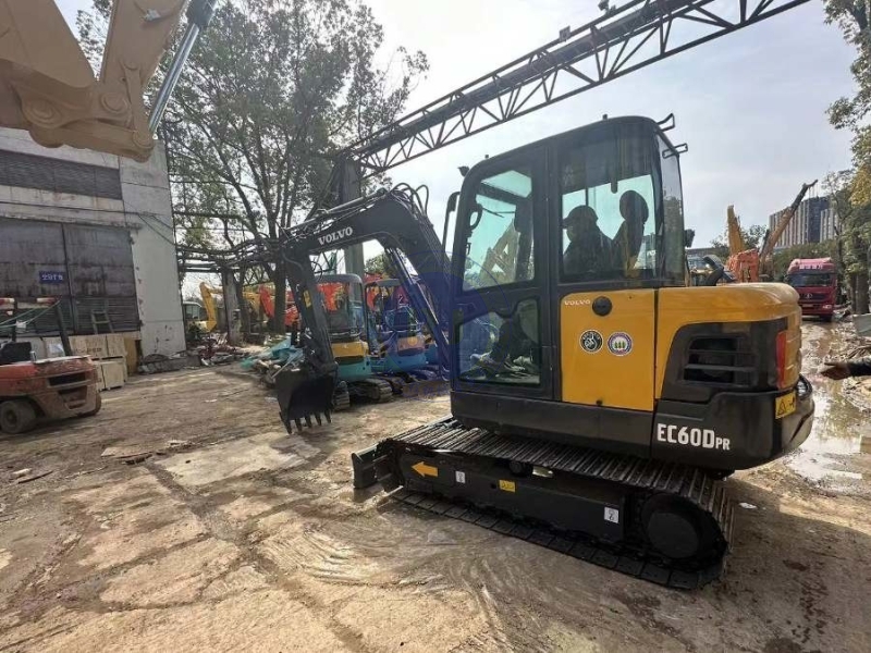 Original Mini Used Volvo EC60D Excavator Pre Owned Crawler 6ton