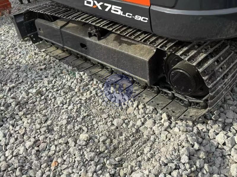 Powerful second-hand 7ton wheeled crawler DX75 excavator for sale