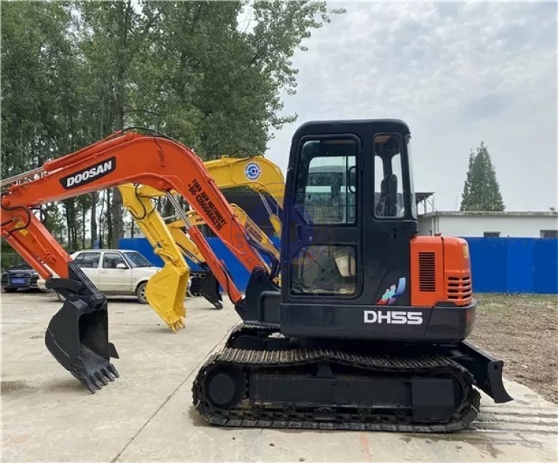 40.5KW Mini Used Excavator Doosan DH55 Second Hand Mini Digger