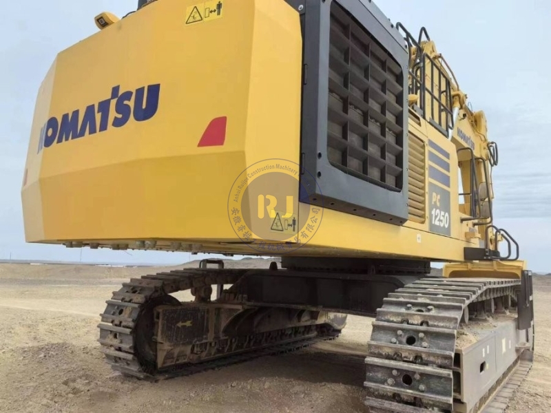 Hydraulic Used Komatsu Excavator PC1250 Crawler Large Digging Machine