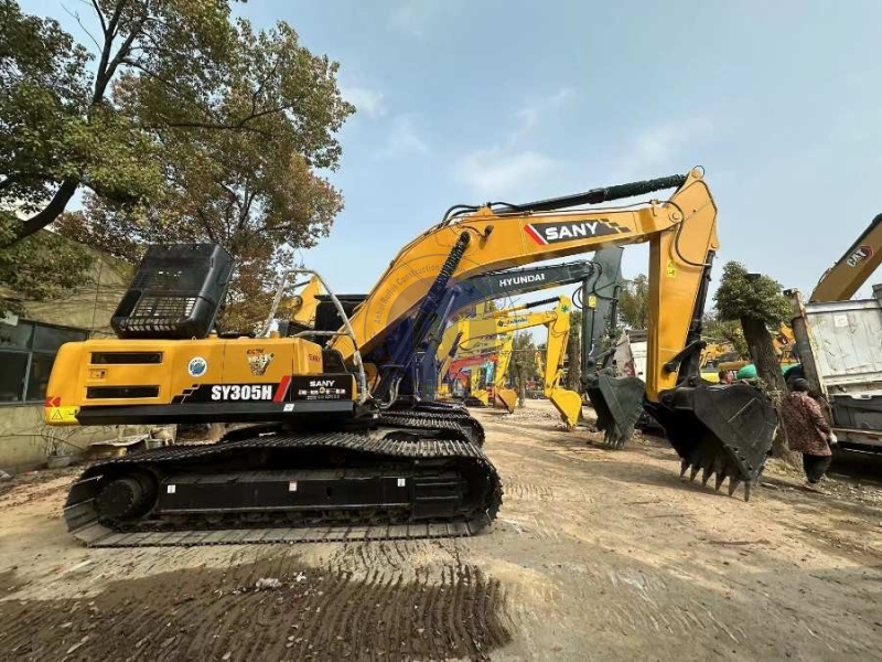 210kW Used Sany Excavator repossessed Earth Moving Equipment SY305H 30 Ton