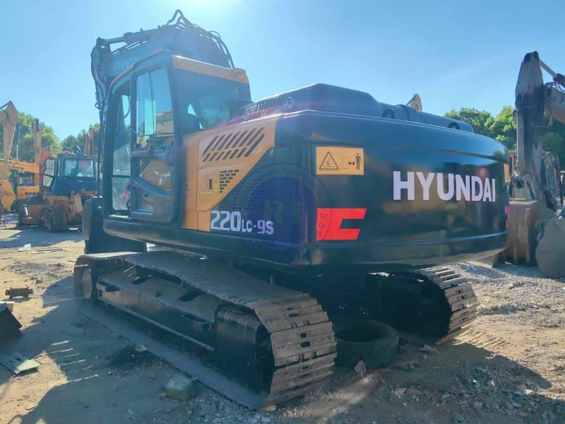 Korean brand Hyundai 220 stable performance good quality adapt to a variety of harsh environments cheap price 